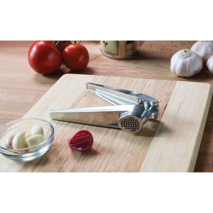 No-Peel, Self Cleaning Garlic Press