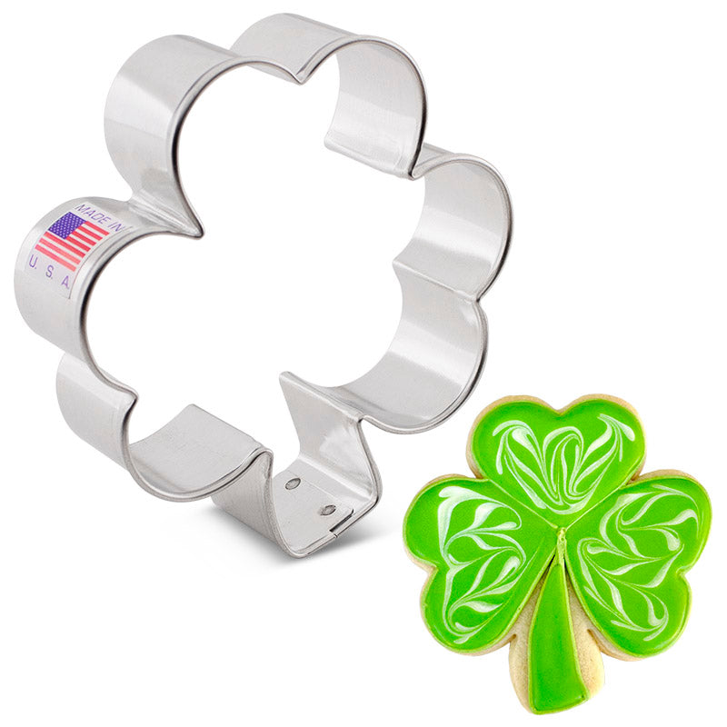 Small Shamrock Cookie Cutter | Ann Clark