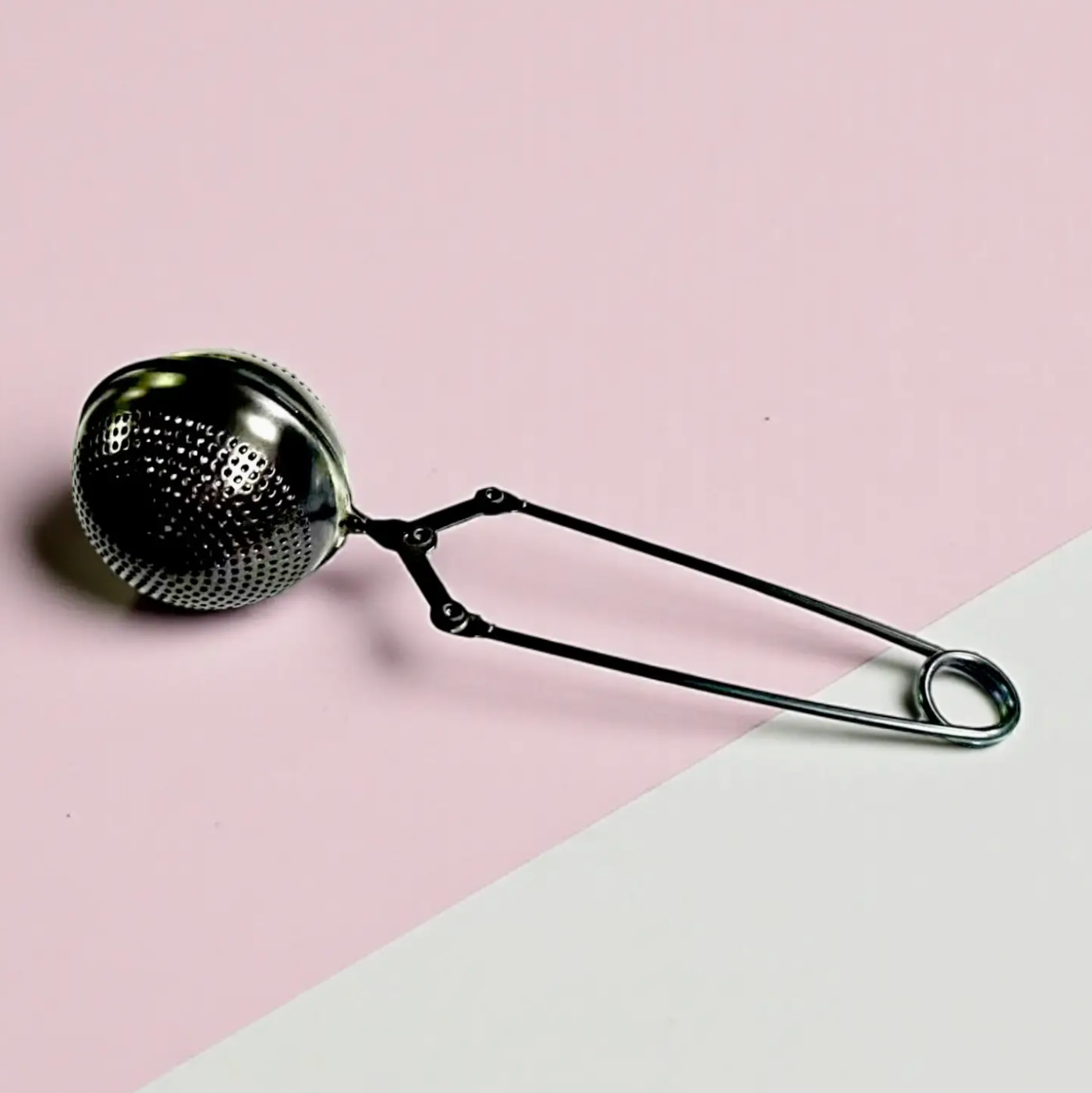 Stainless Steel Tea Strainer - Black